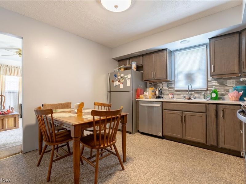 408 4th Street NE, New Philadelphia, OH 44663 Photo 8