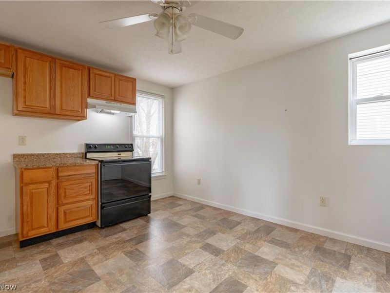 1841 S Freedom Avenue, Alliance, OH 44601 Photo 9