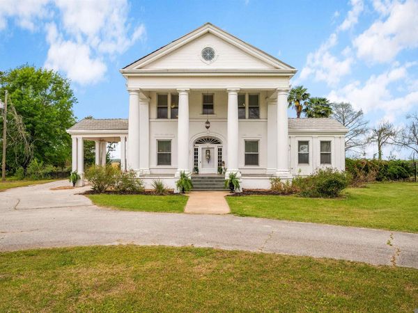 56 Meeker Road, Lecompte, LA 71346