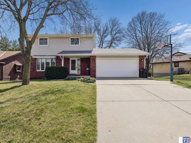 7811 Stockwell Street, Lincoln, NE 68506