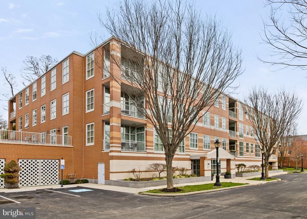 300 IRON WORKS WAY , WAYNE, PA 19087