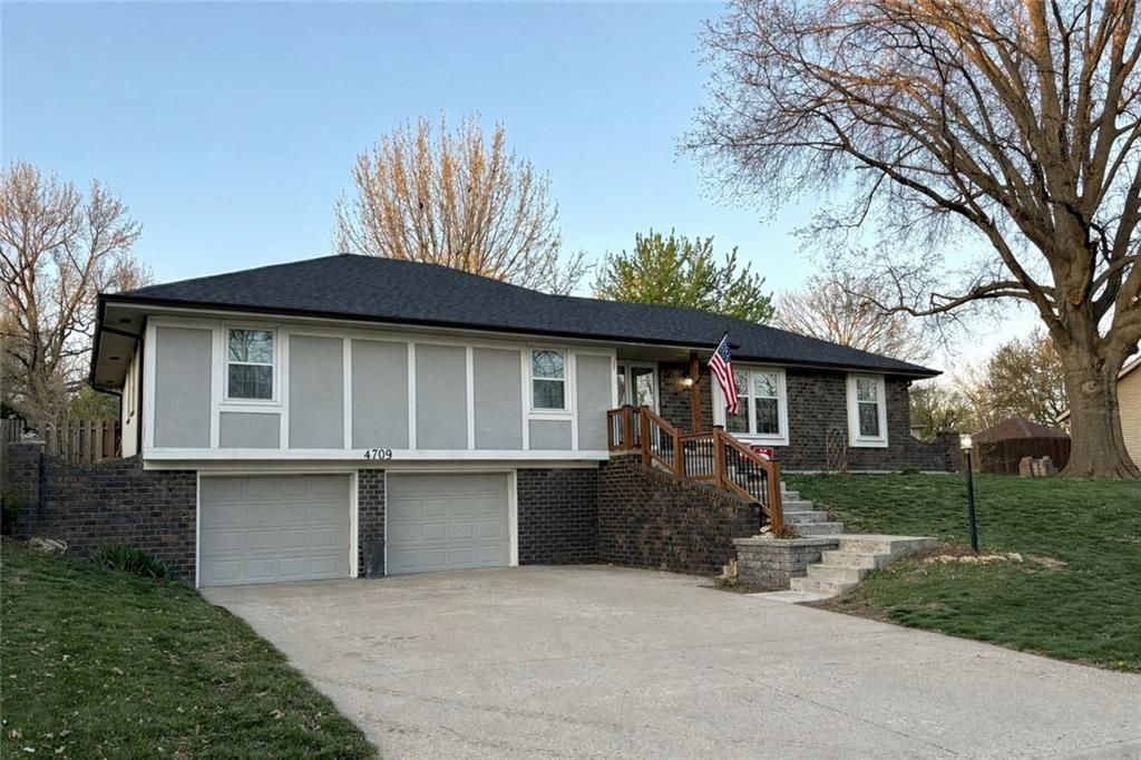 4709 Brookwood Terrace, Saint Joseph, MO 64506 Main Photo