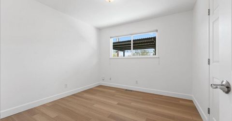 3325 Kings Row, Reno, NV 89503 Photo