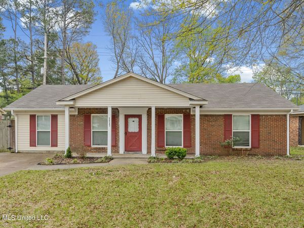 2023 Cresthill Drive, Southaven, MS 38671