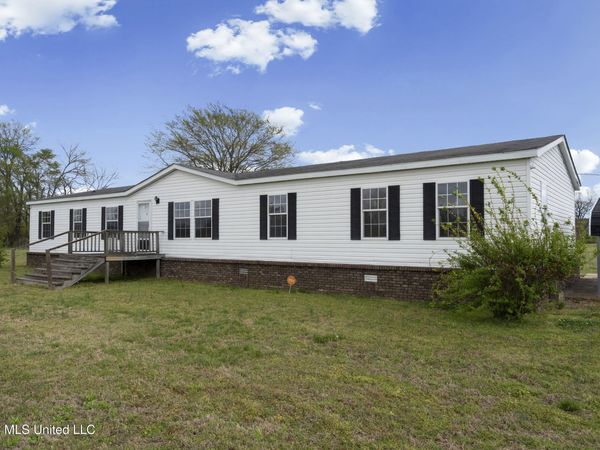 75 Katie Road, Senatobia, MS 38668