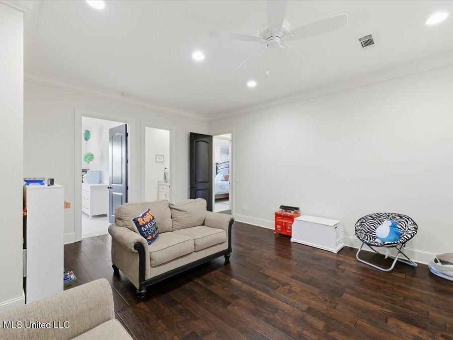 Property Image 47
