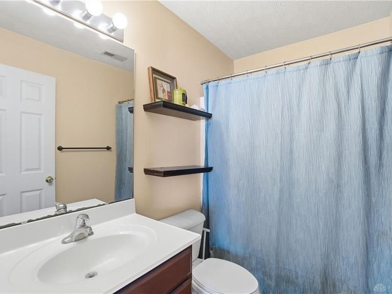 7276 Country Walk Drive, Franklin Township, OH 45005 Photo 30