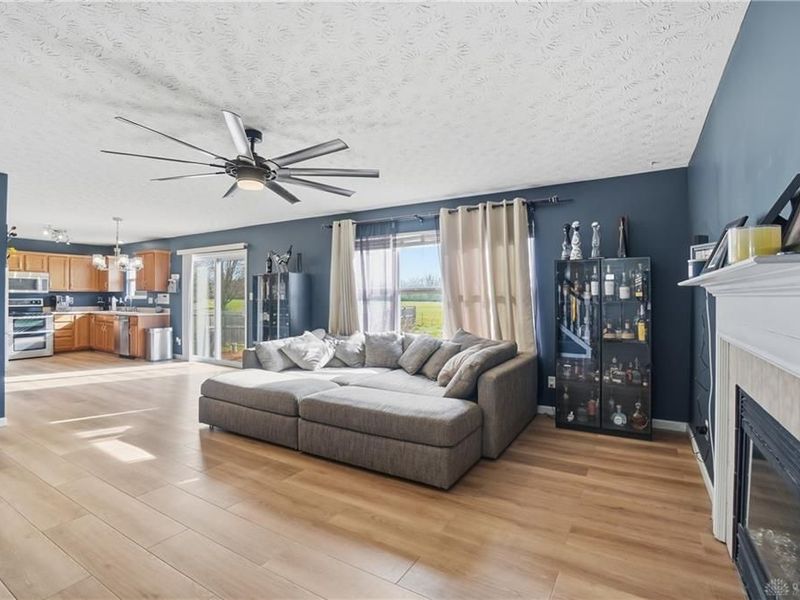 7276 Country Walk Drive, Franklin Township, OH 45005 Photo 6