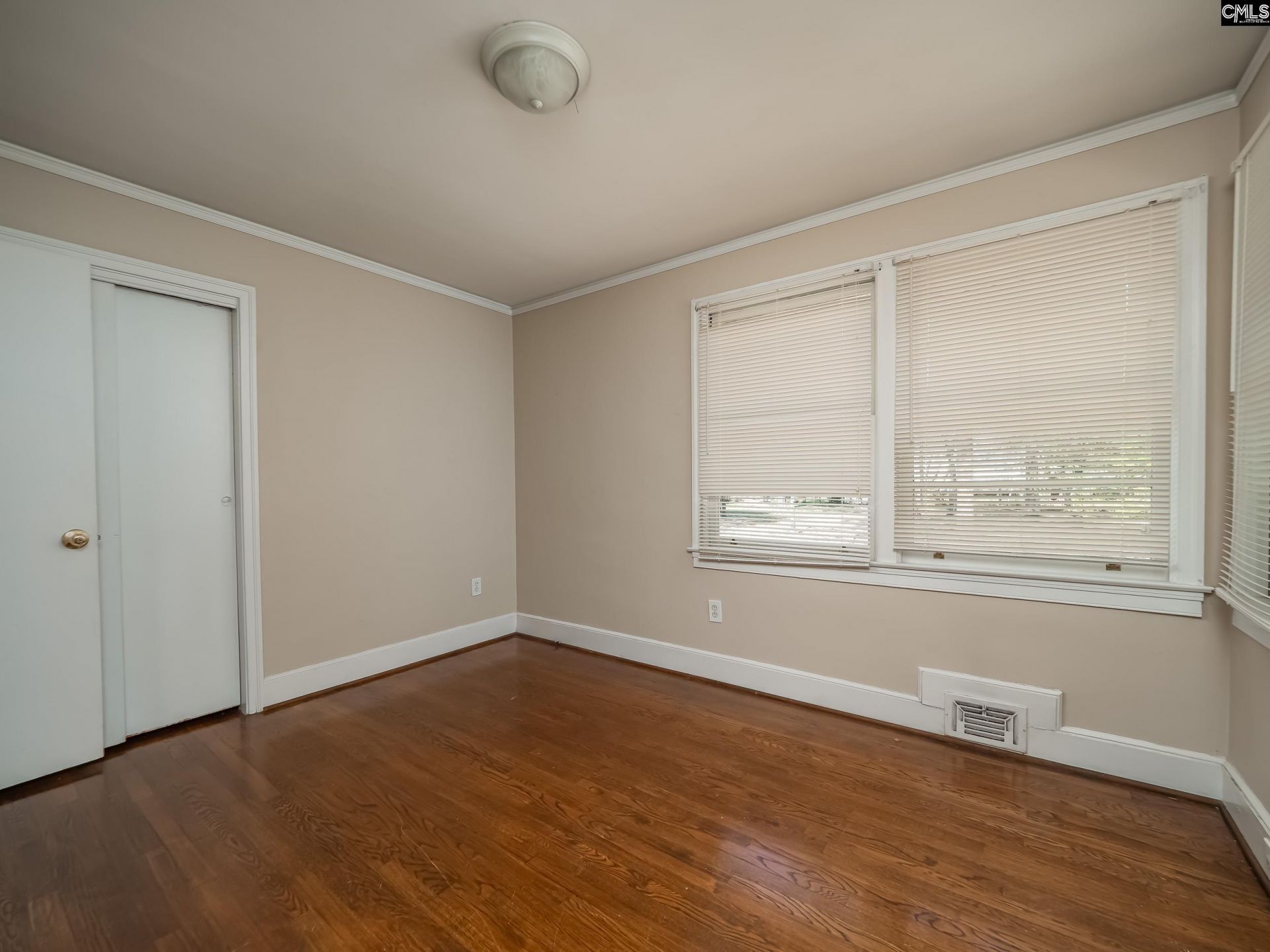 4523 Sandy Ridge Road Photo 9