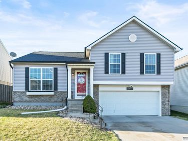 15407 Tucker Street, Bennington, NE 68007