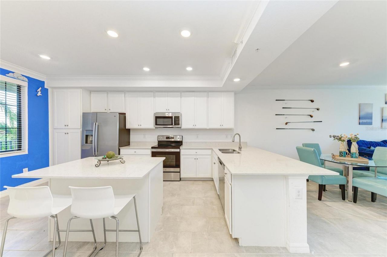 18114 Gawthrop Drive, Unit 204, Bradenton, FL 34211 Photo