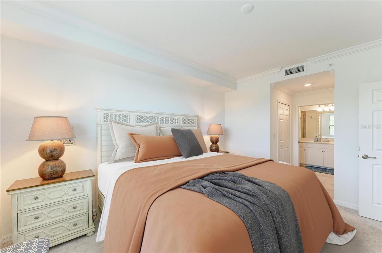 18114 Gawthrop Drive, Unit 204, Bradenton, FL 34211 Photo