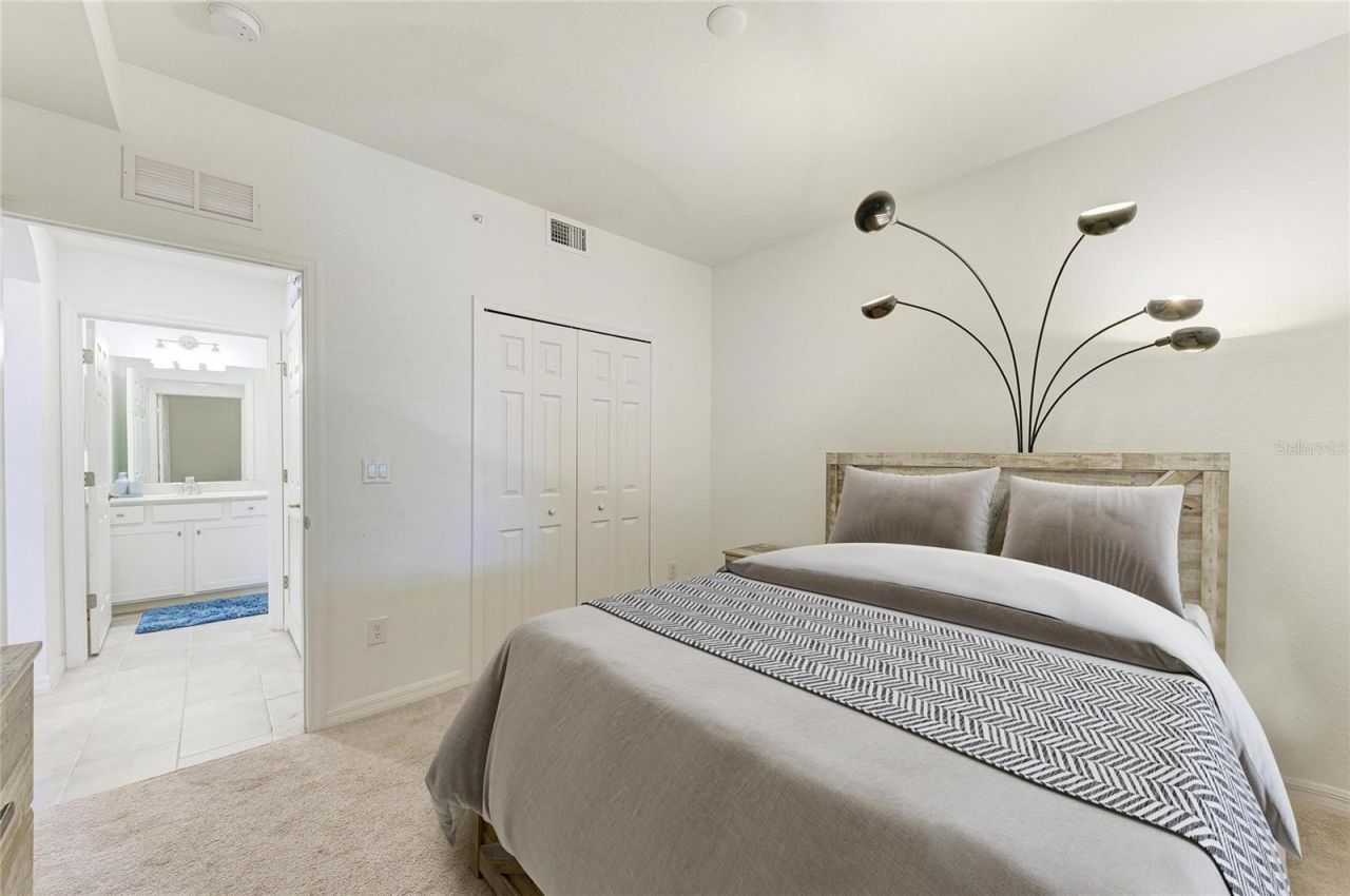 18114 Gawthrop Drive, Unit 204, Bradenton, FL 34211 Photo