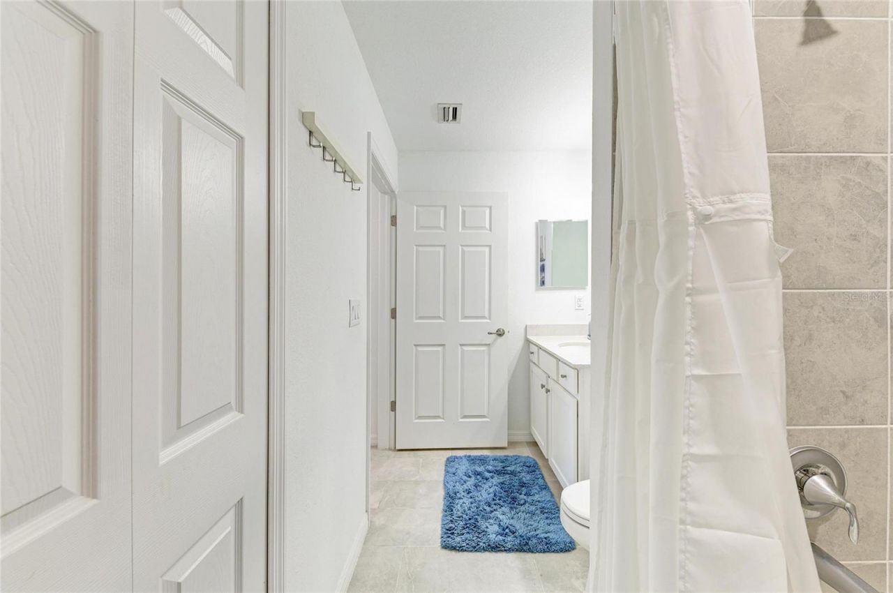 18114 Gawthrop Drive, Unit 204, Bradenton, FL 34211 Photo