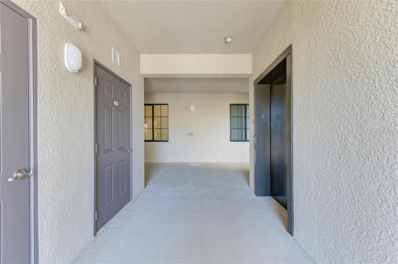 18114 Gawthrop Drive, Unit 204, Bradenton, FL 34211 Photo