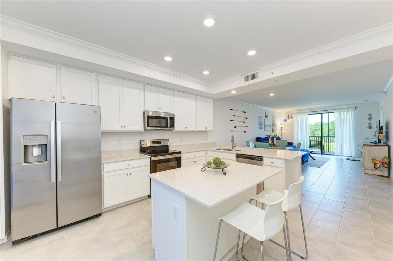 18114 Gawthrop Drive, Unit 204, Bradenton, FL 34211 Photo