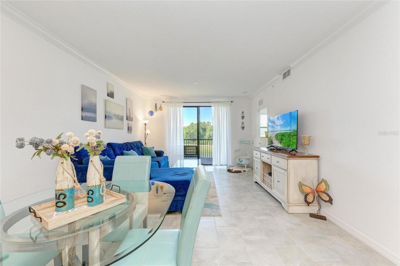 18114 Gawthrop Drive, Unit 204, Bradenton, FL 34211 Photo