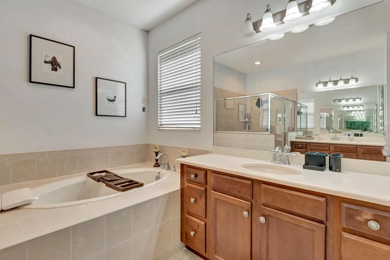 6838 44th Terrace E, Bradenton, FL 34203 Photo