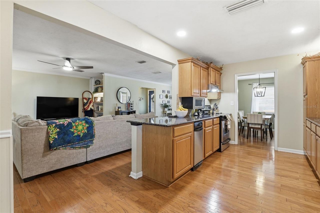 4731 NW 39th Street, Gainesville, FL 32606 Photo