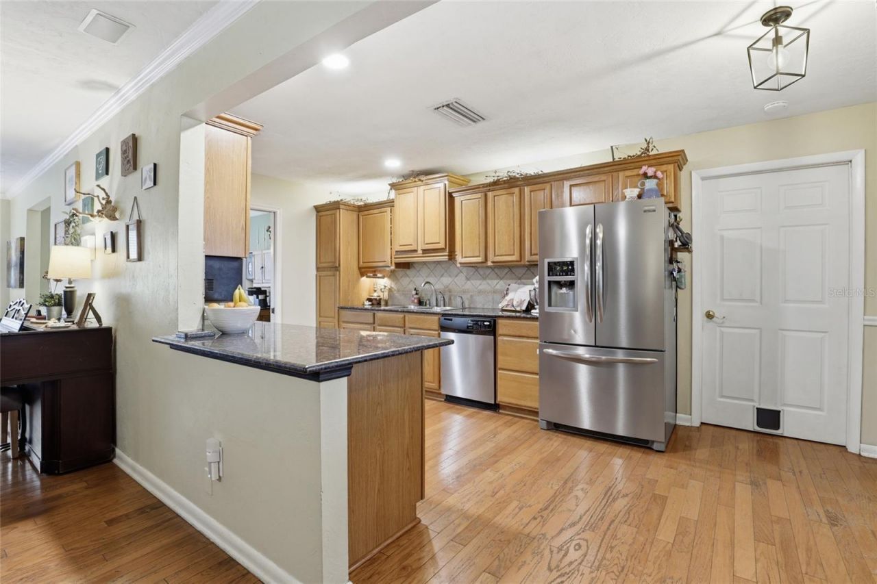 4731 NW 39th Street, Gainesville, FL 32606 Photo