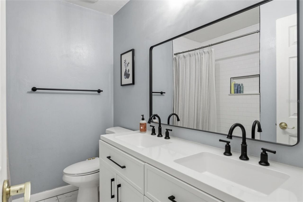4731 NW 39th Street, Gainesville, FL 32606 Photo