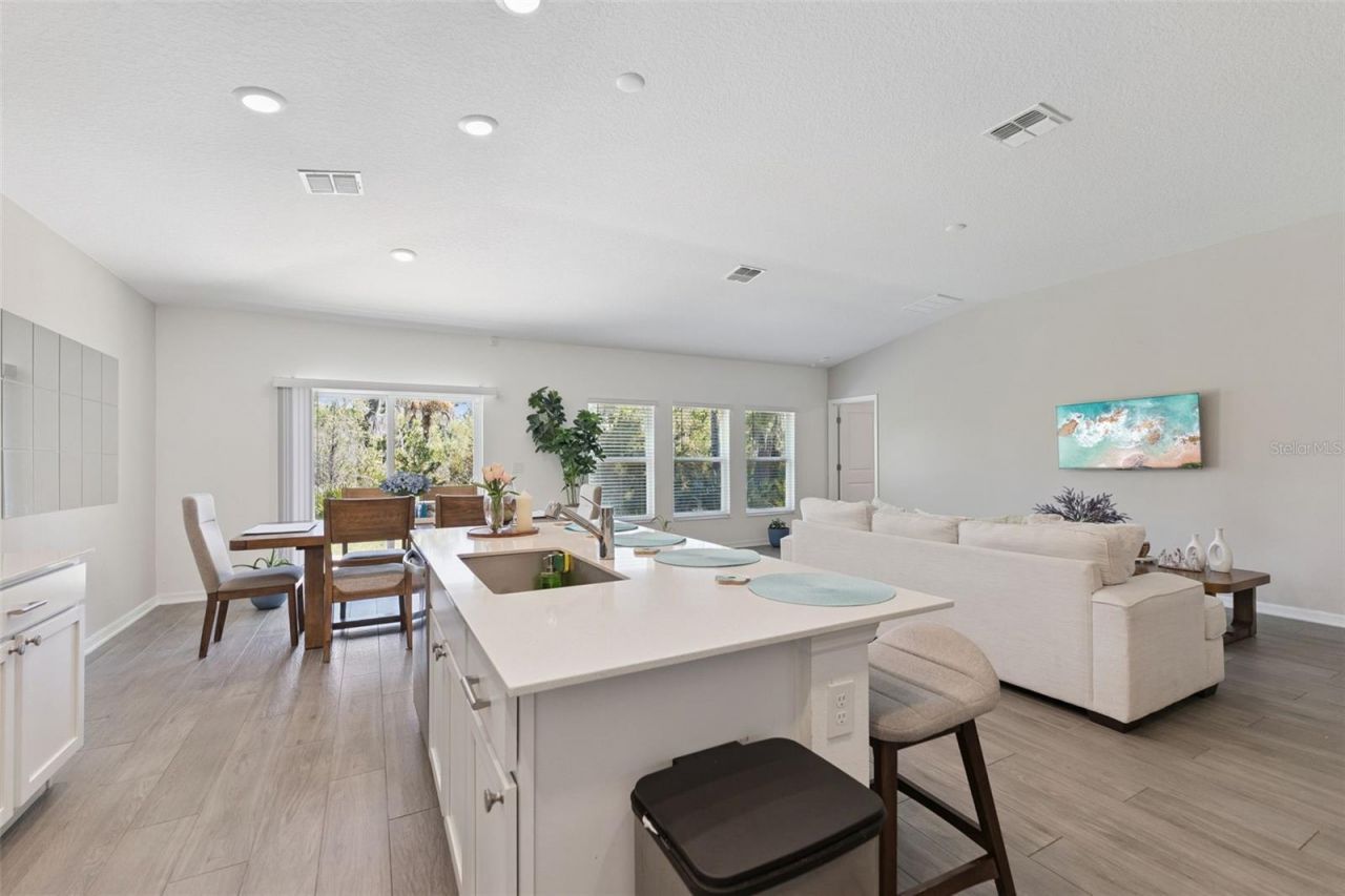 3963 Willowbrook Drive, Edgewater, FL 32141 Photo