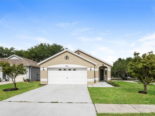 208 SUMMER SAILS DRIVE , VALRICO, FL 33594