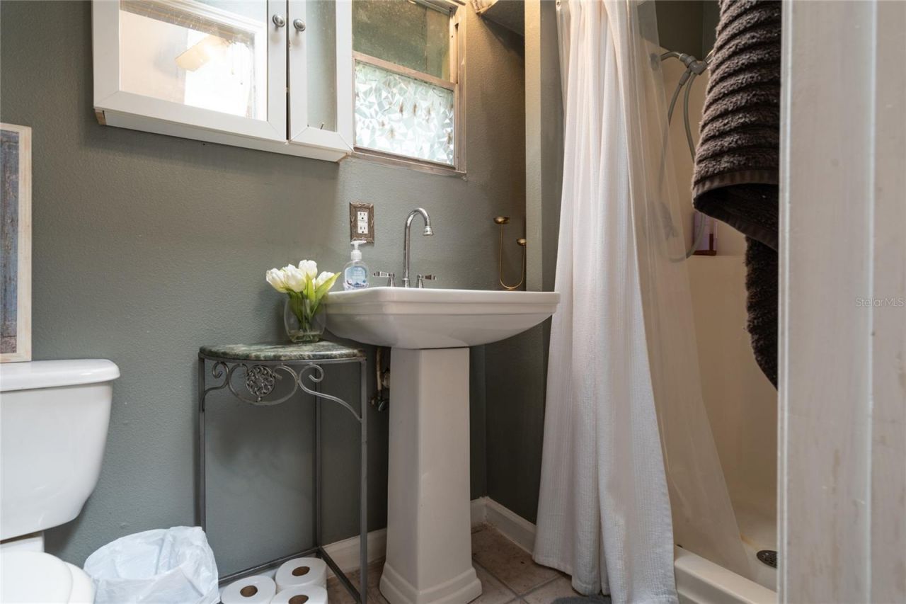 520 Desoto , De Leon Springs, FL 32130 Photo