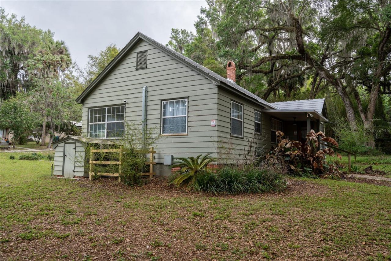 520 Desoto , De Leon Springs, FL 32130 Photo