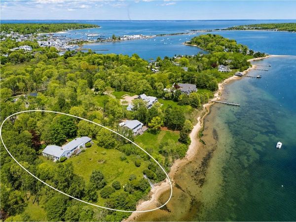 94 Weaver Lane, Tisbury, MA 02568