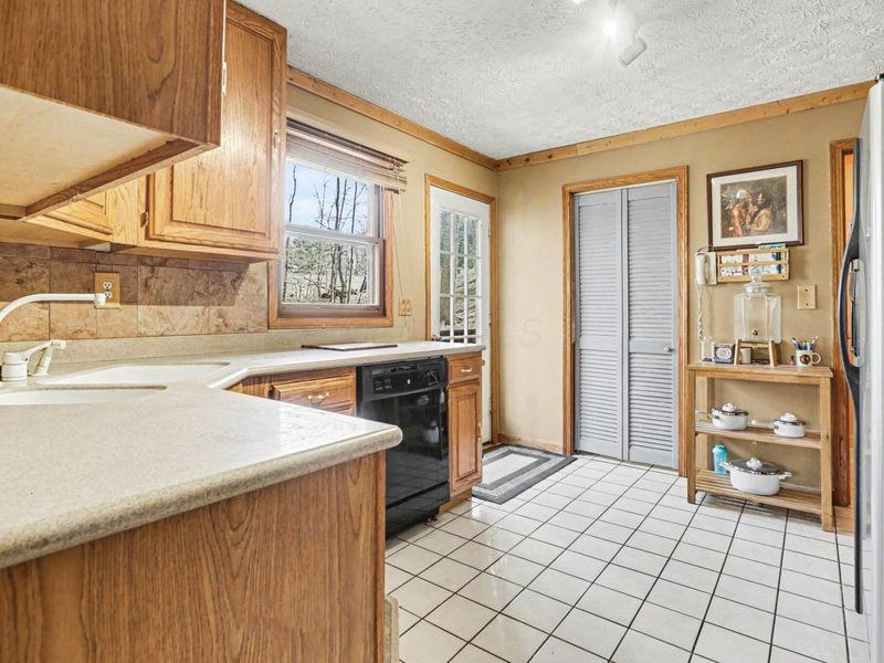 474 Natchez Lane, Sugar Grove, OH 43155 Photo 6