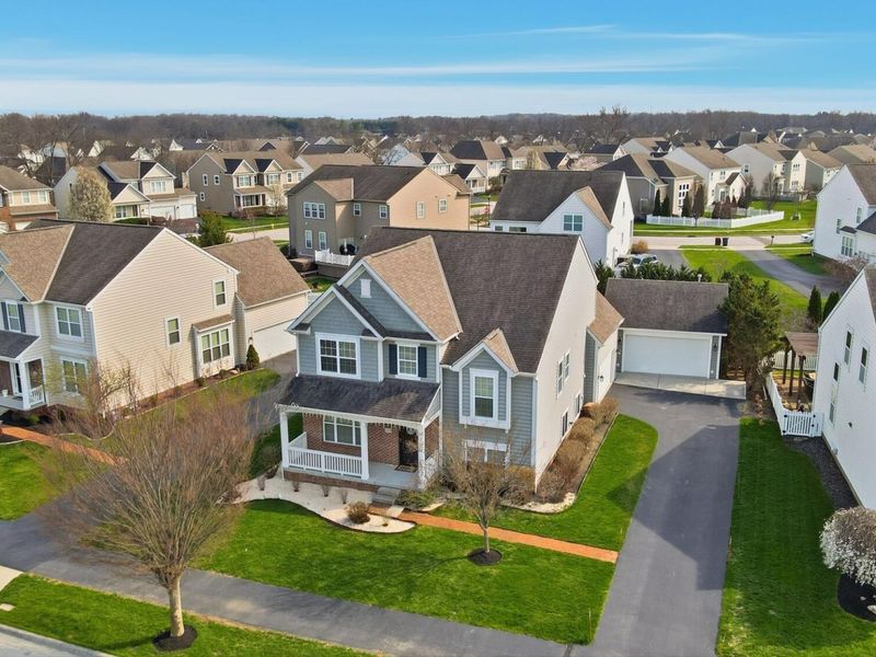 1373 Pinnacle Club Drive, Grove City, OH 43123 Photo 2