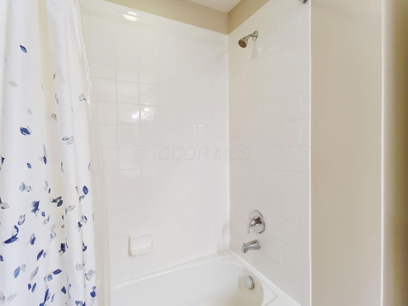1373 Pinnacle Club Drive, Grove City, OH 43123 Photo 35