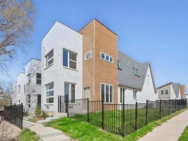 306 Oakbend Drive, Lewisville, TX 75067