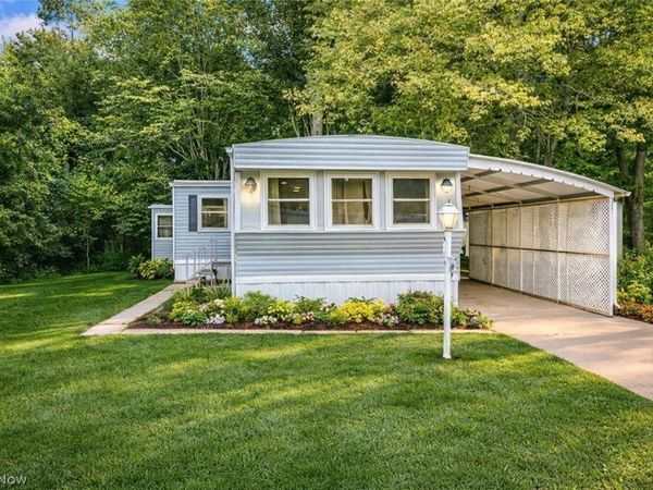 149 Cromwell Drive , Geneva, OH 44041