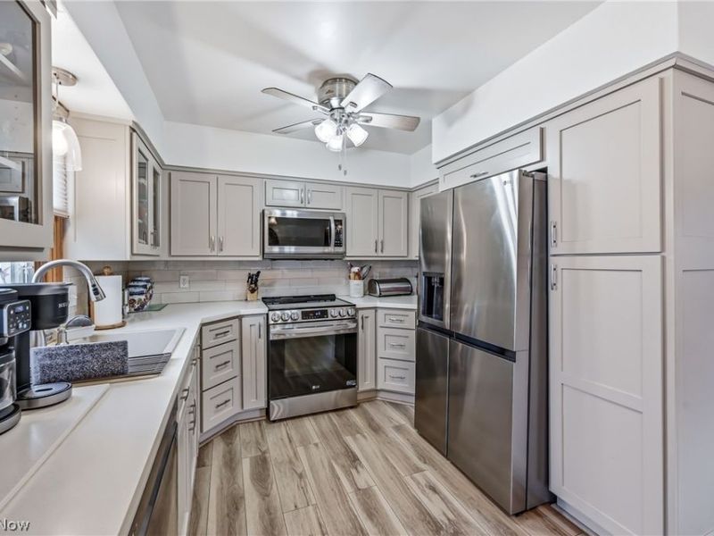 739 Sunset Drive, Lisbon, OH 44432 Photo 14