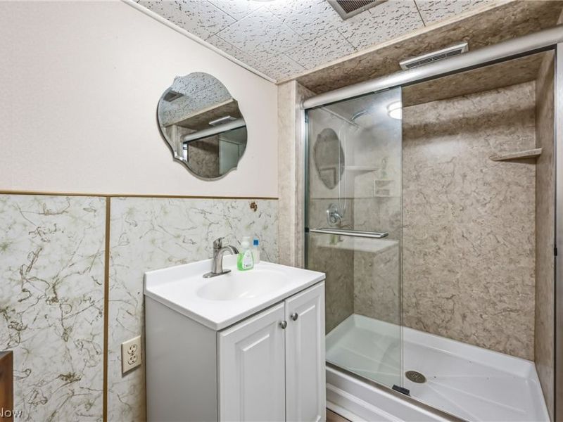 739 Sunset Drive, Lisbon, OH 44432 Photo 38