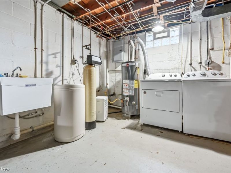 739 Sunset Drive, Lisbon, OH 44432 Photo 40