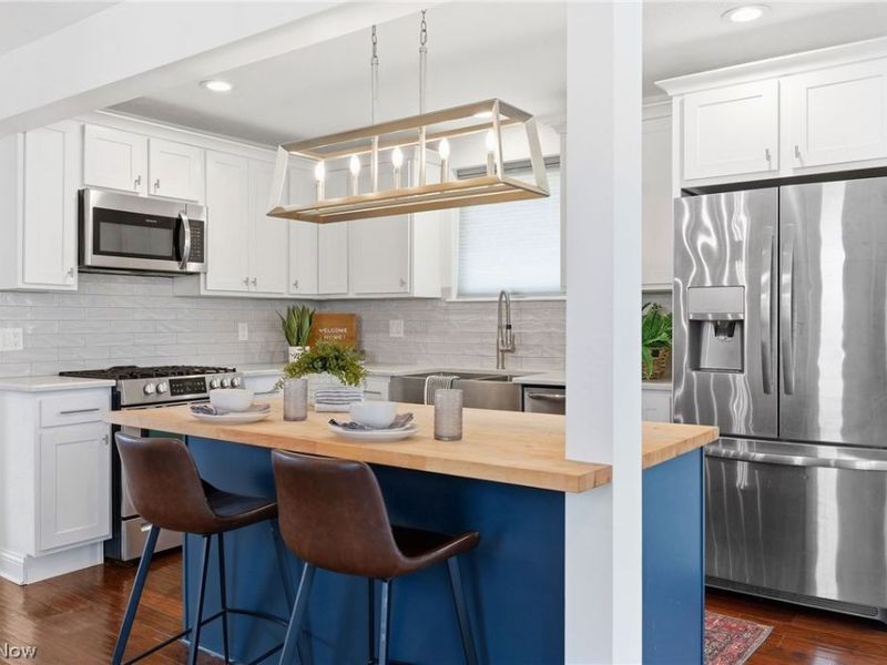 4311 Bailey Avenue, Cleveland, OH 44113 Photo 10