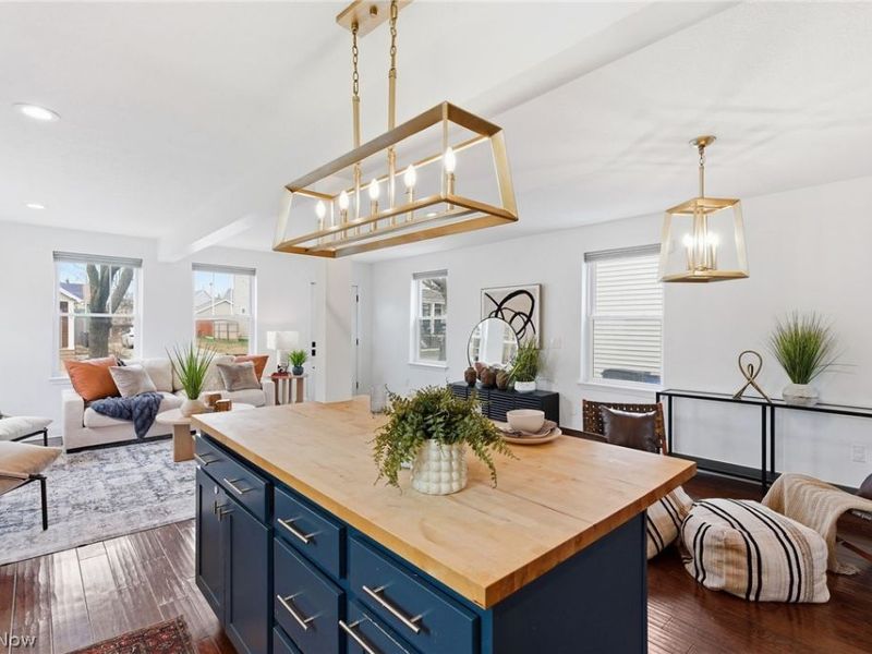 4311 Bailey Avenue, Cleveland, OH 44113 Photo 16