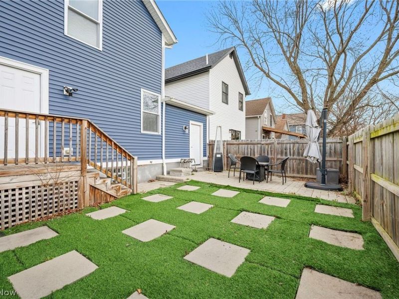 4311 Bailey Avenue, Cleveland, OH 44113 Photo 39