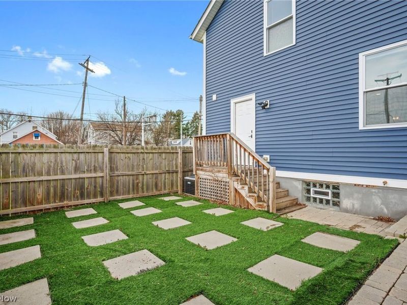 4311 Bailey Avenue, Cleveland, OH 44113 Photo 40