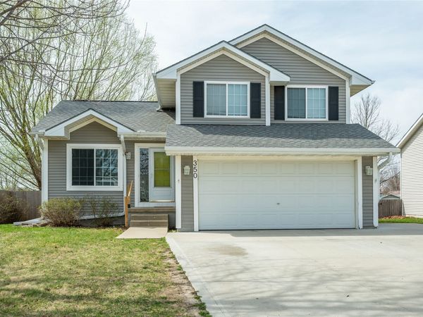 350 SE Westgate Drive , Waukee, IA 50263