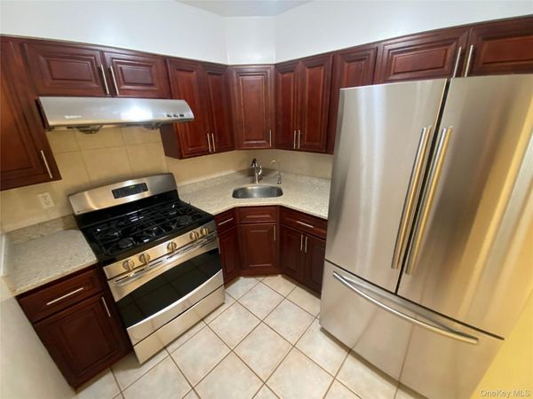 68-05 242nd Street , Unit 31A, Little Neck, NY 11362