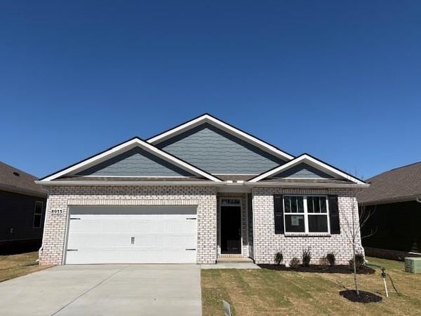 8933 Round Bale Avenue , Bowling Green, KY 42104
