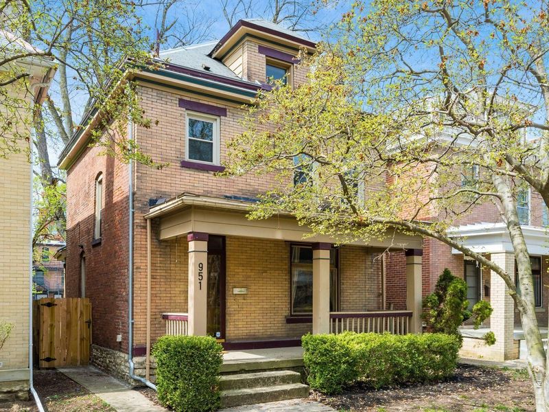 951 Mount Pleasant Avenue, Columbus, OH 43201 Photo 1