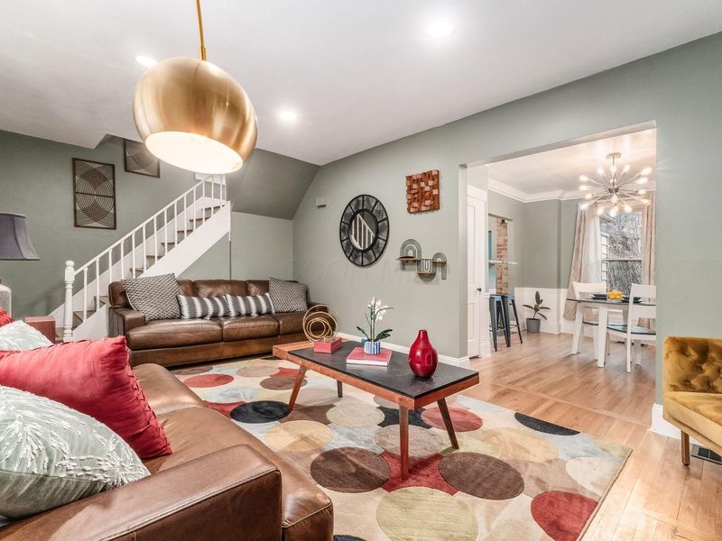 951 Mount Pleasant Avenue, Columbus, OH 43201 Photo 2