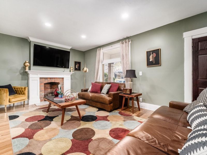 951 Mount Pleasant Avenue, Columbus, OH 43201 Photo 4