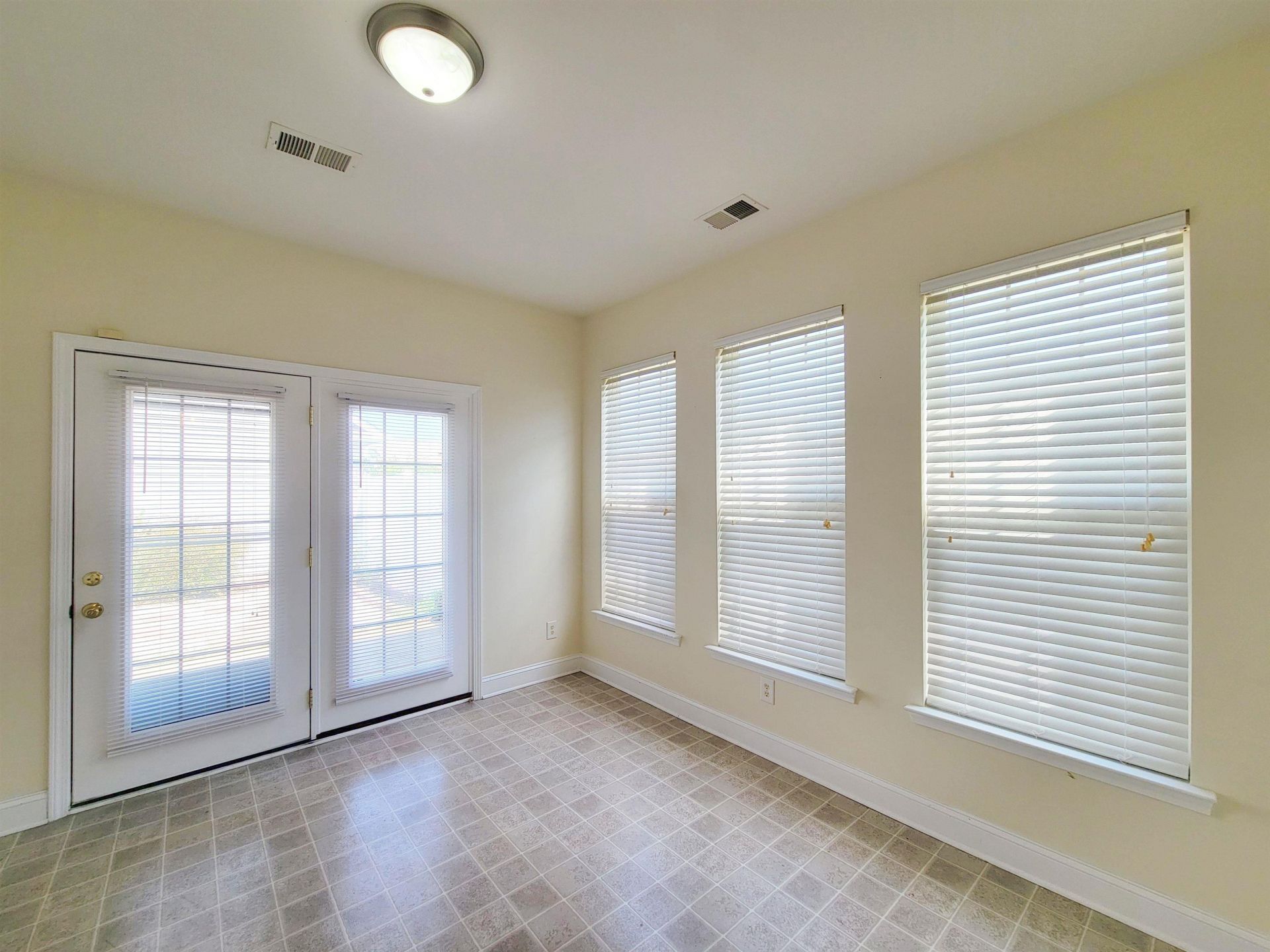 748 Santo Dr.  Photo 17