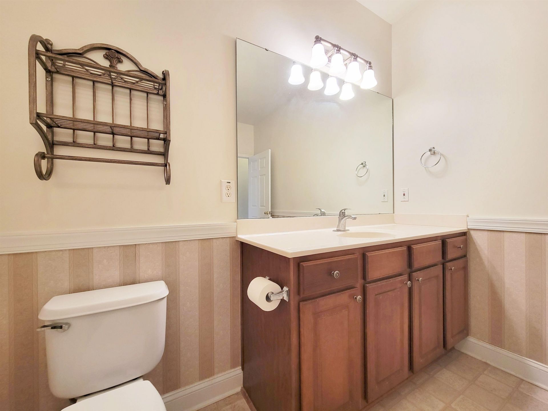 748 Santo Dr.  Photo 19